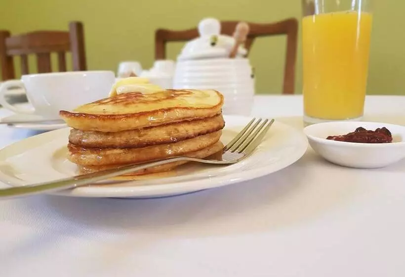 Majatalo The Portland Guesthouse