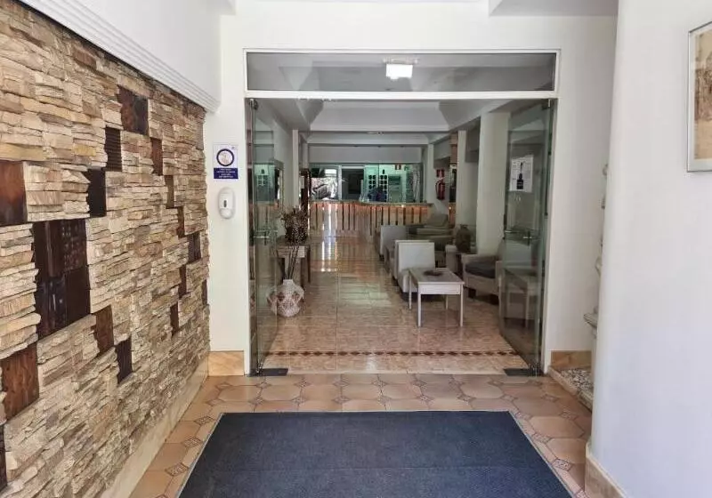 Apartamentos Catalina Park