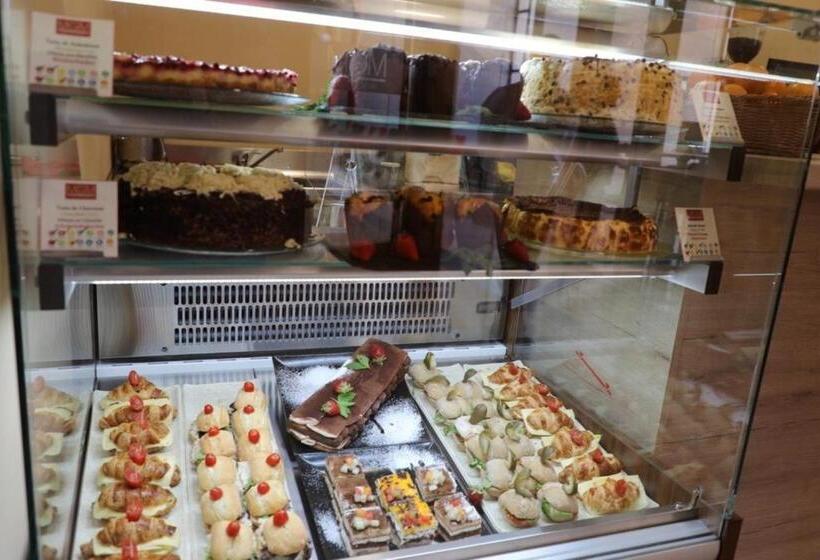 Grand Muthu Golf Plaza Hotel & Spa