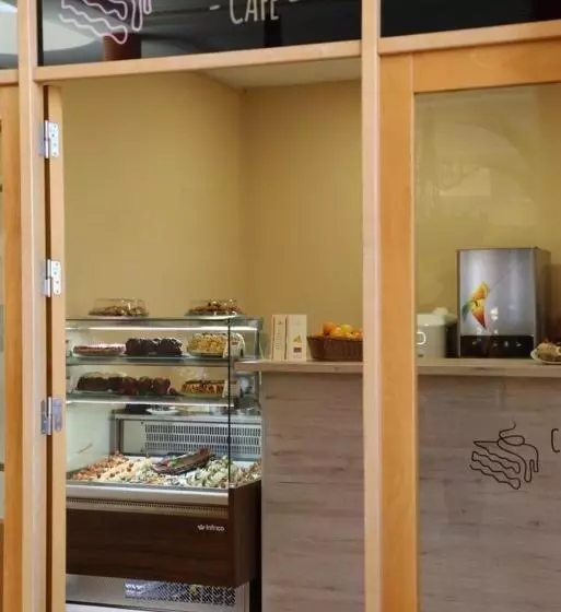 Grand Muthu Golf Plaza Hotel & Spa