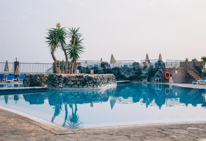 Grand Muthu Golf Plaza Hotel & Spa