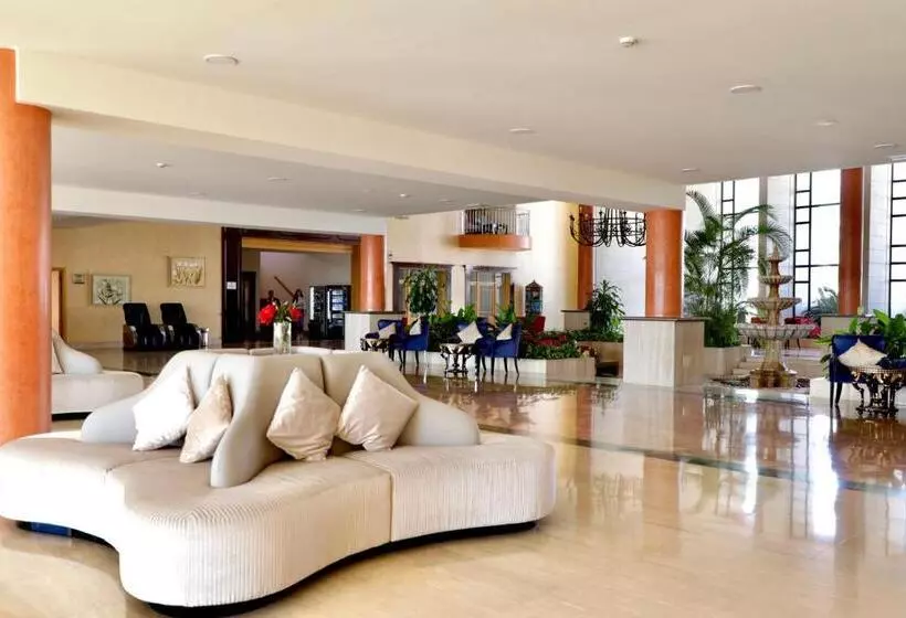 Grand Muthu Golf Plaza Hotel & Spa