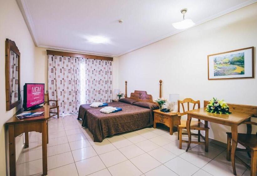 Grand Muthu Golf Plaza Hotel & Spa