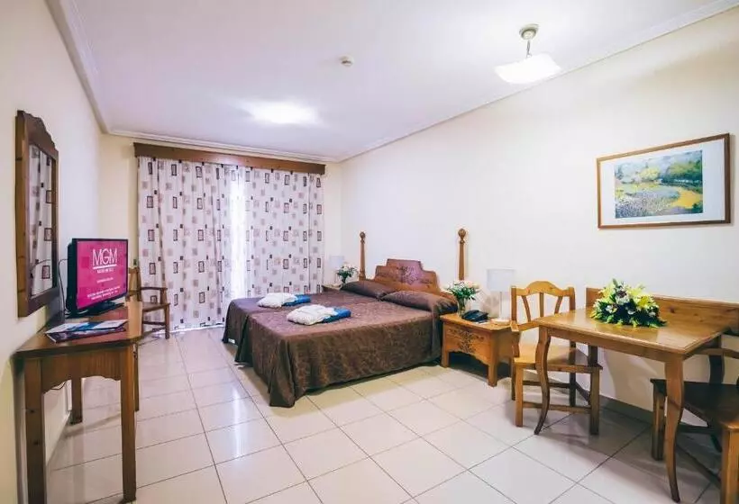 Grand Muthu Golf Plaza Hotel & Spa