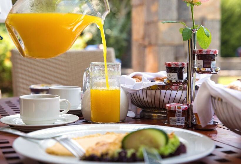 Grand Resort Lagonissi