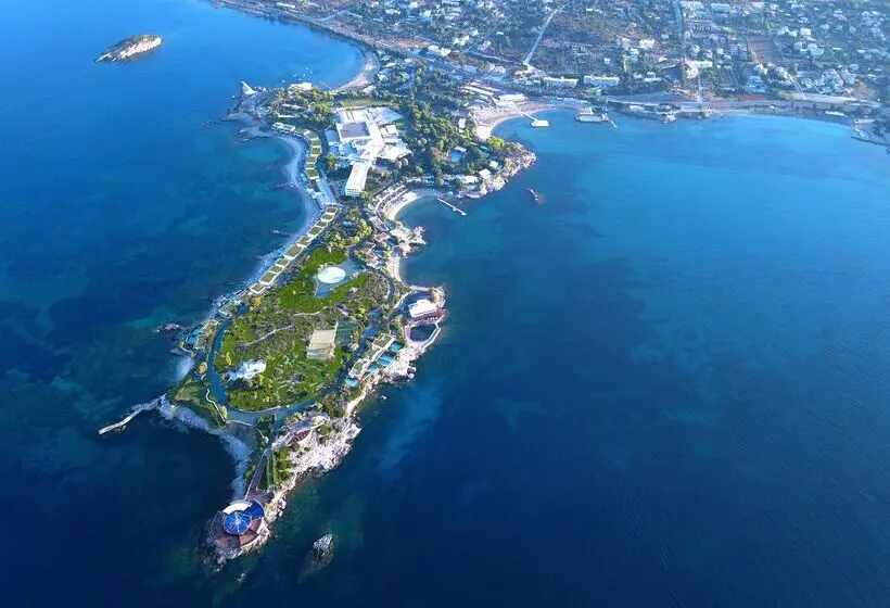 Grand Resort Lagonissi