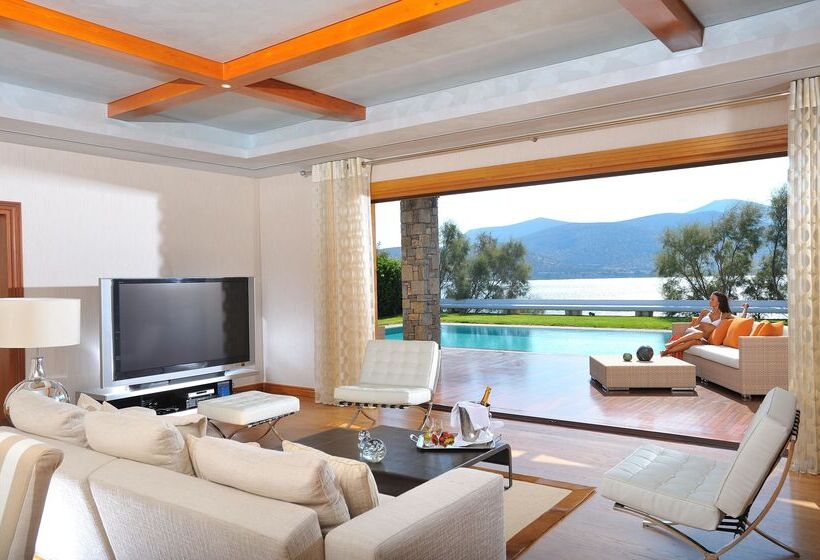 Grand Resort Lagonissi