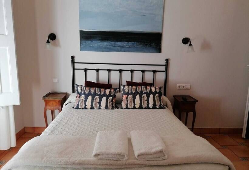 Хостел Casa Consell Gran Via, Guest House