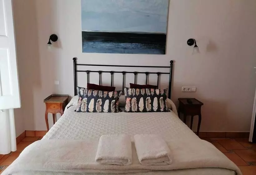 Хостел Casa Consell Gran Via, Guest House