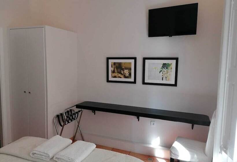 Хостел Casa Consell Gran Via, Guest House