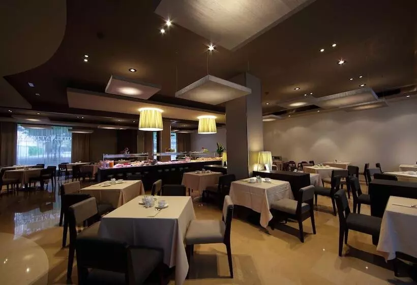 Отель Attica 21 Barcelona Mar