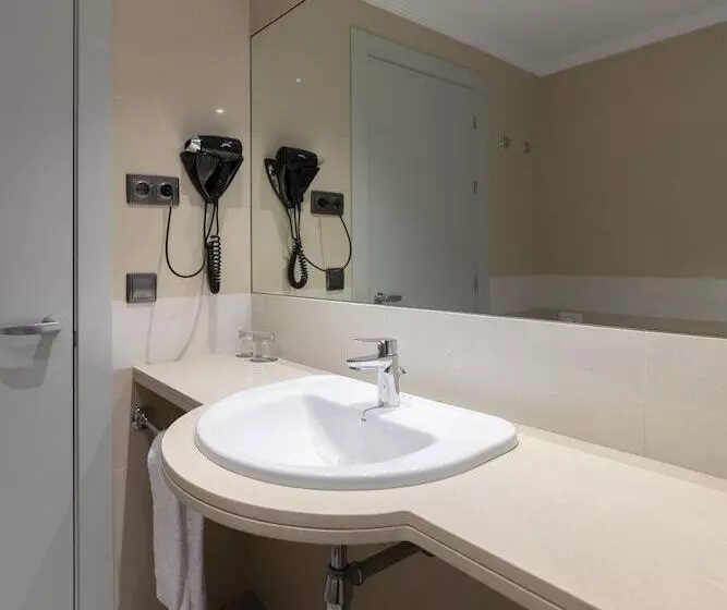 Отель Attica 21 Barcelona Mar