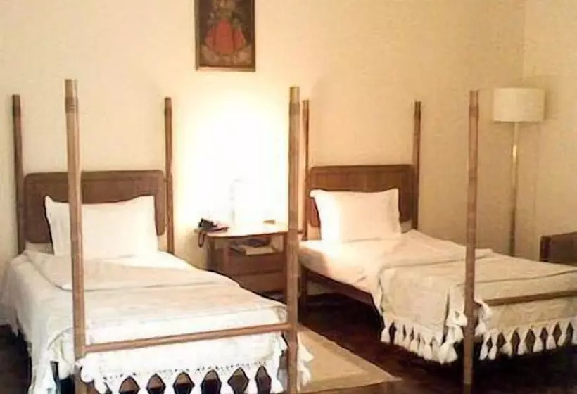 فندق Fortaleza de Almeida