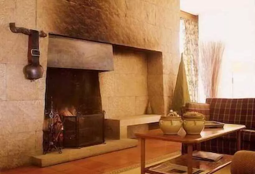 فندق Fortaleza de Almeida