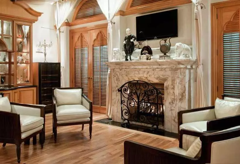 Отель Hilton Mumbai International Airport