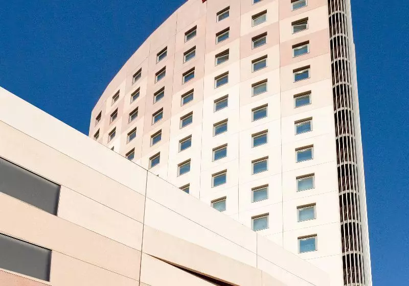 Отель Ibis Barcelona Meridiana