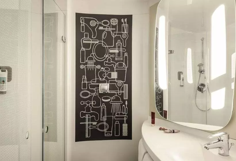 בית מלון כפרי Ibis Birmingham Bordesley Circus