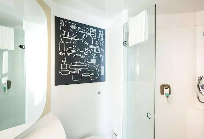 בית מלון כפרי Ibis Birmingham Bordesley Circus