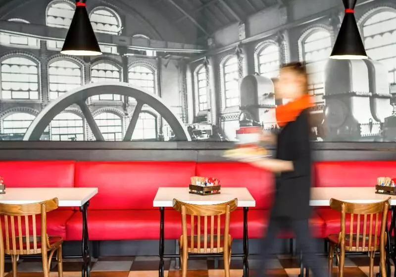 Отель Ibis Częstochowa