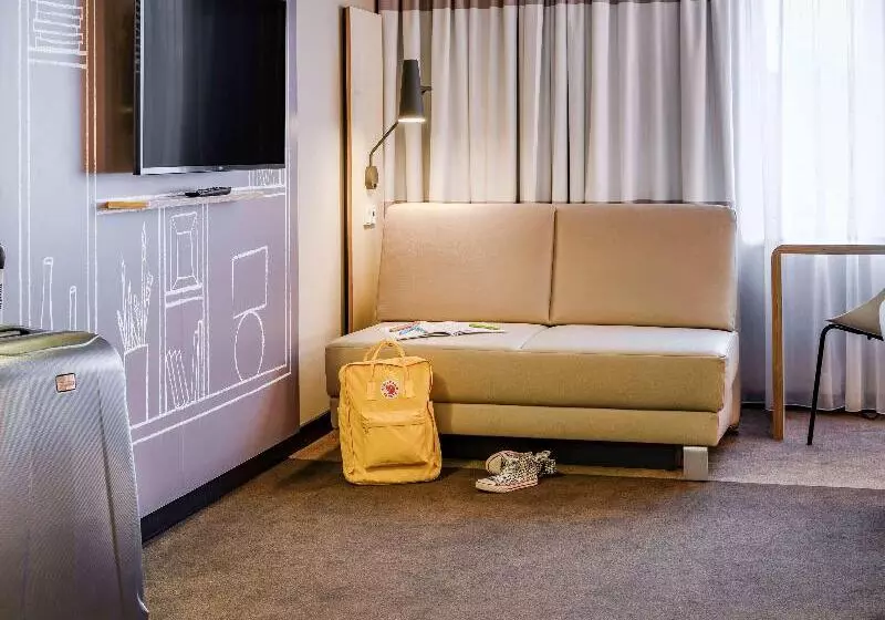 هتل Ibis Luebeck City