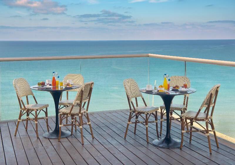 בית מלון כפרי Arena By The Beach