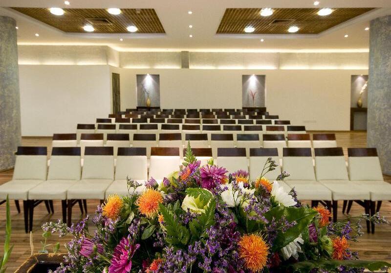 בית מלון כפרי Arena By The Beach