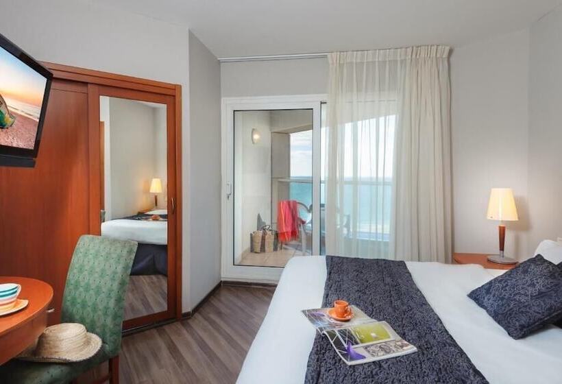 בית מלון כפרי Arena By The Beach