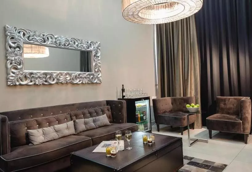 Hotel Arena By The Beach