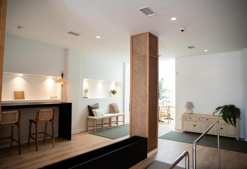 هتل Rooms By Jova