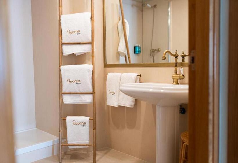 هتل Rooms By Jova