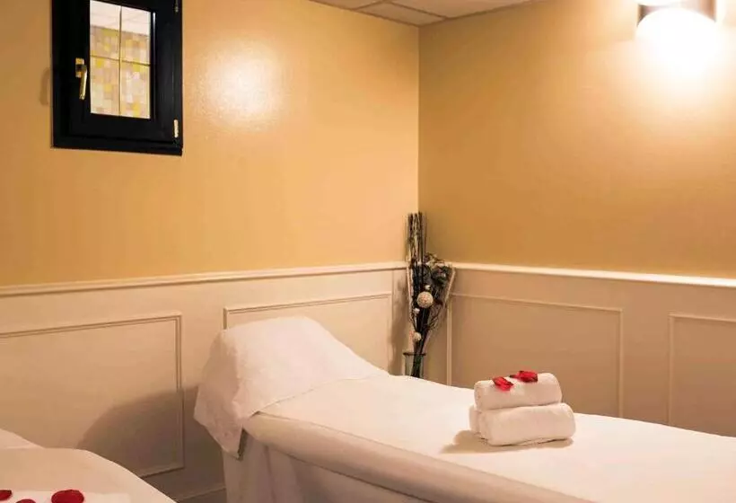 فندق Mercure Jardines De Albia