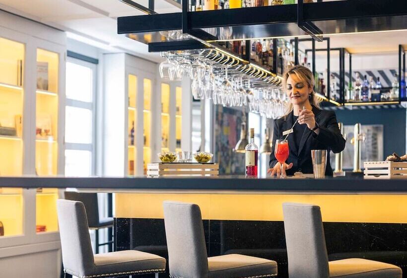 בית מלון כפרי Mercure Jardines De Albia