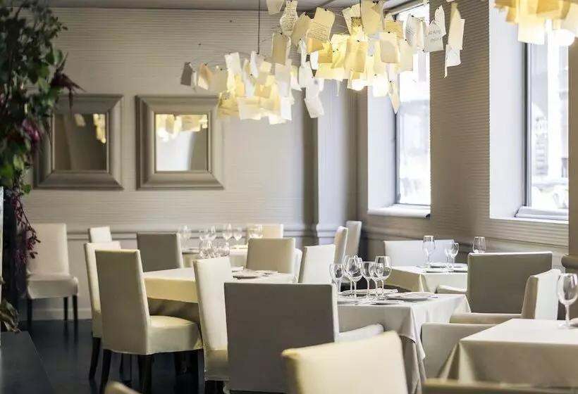 فندق Mercure Jardines De Albia