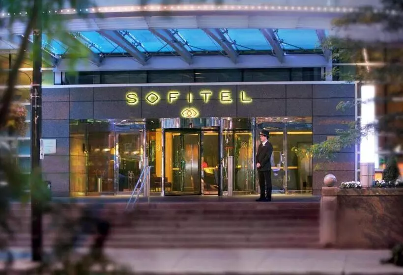 Отель Sofitel Montreal Golden Mile