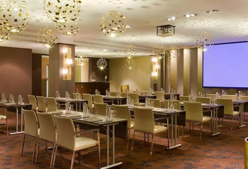 Hotel Sofitel Warsaw Victoria