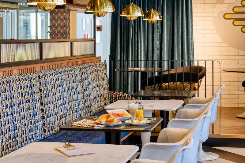 فندق T H E Darmstadt