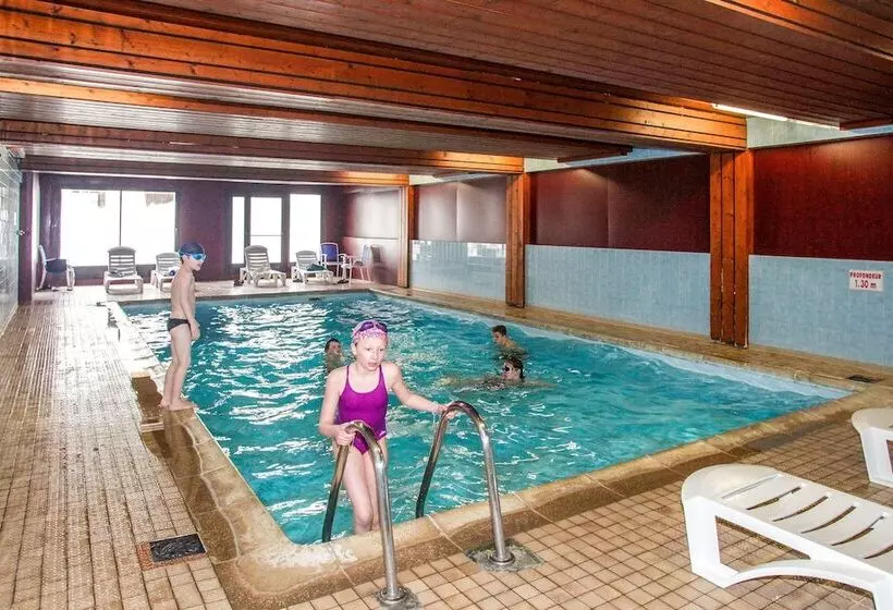 住所  Résidence Odalys Chalet Alpina