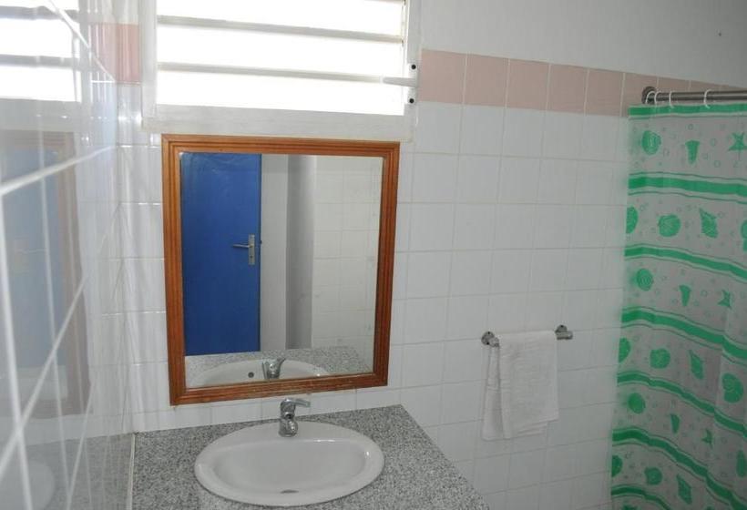 هتل Domaine De Portland