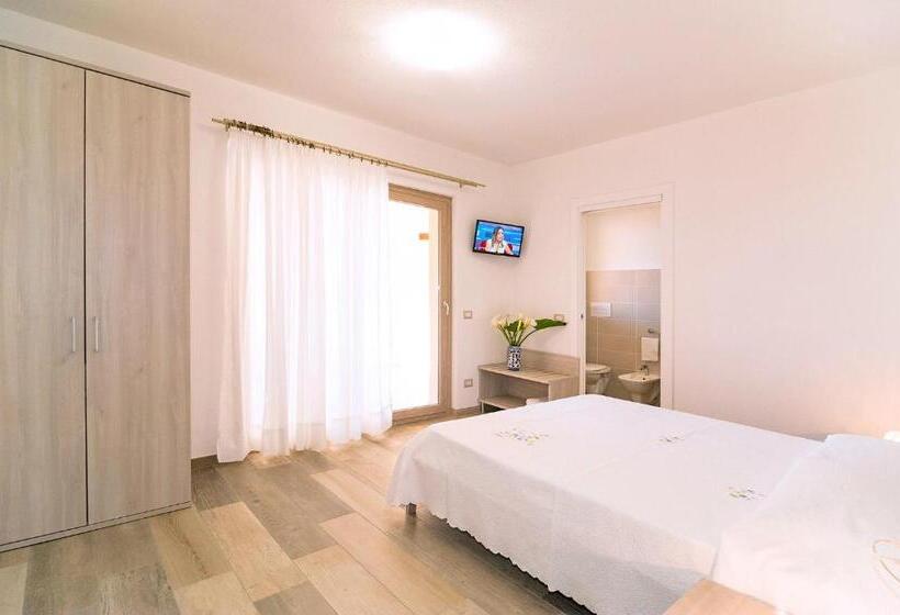 Molarotto Camere Con Angolo Cottura