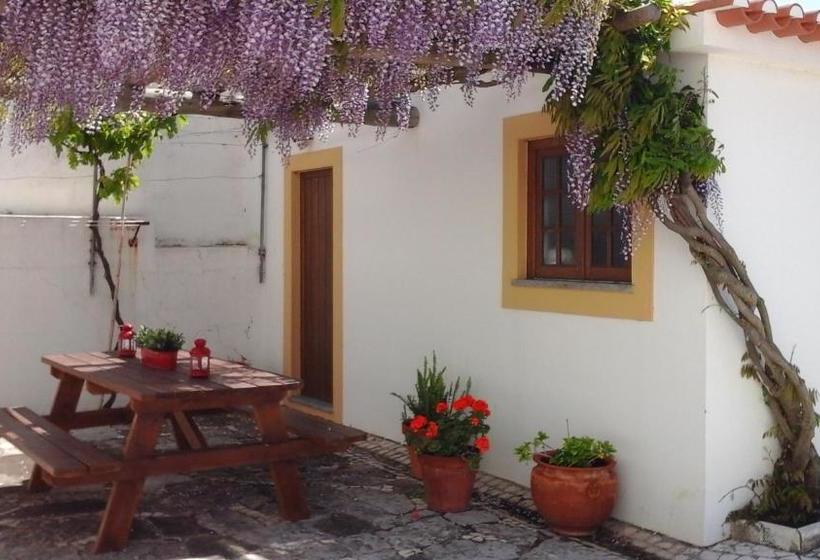 بنسيون A Casinha