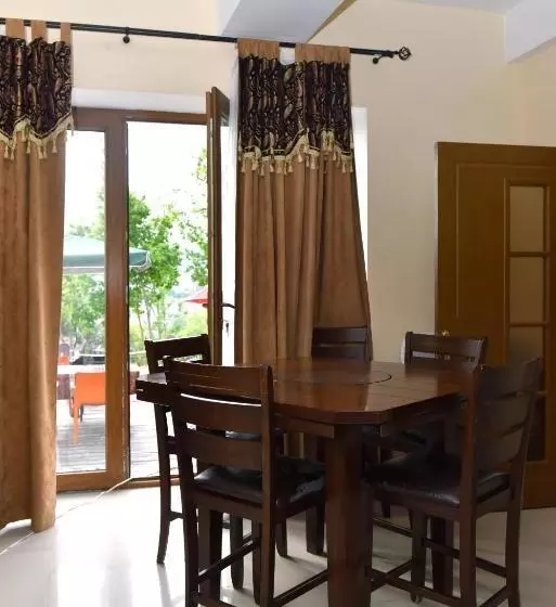 پانسیون Ansera 55 Hotel Sheki