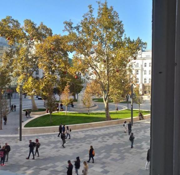 بنسيون Elisa S Guesthouse