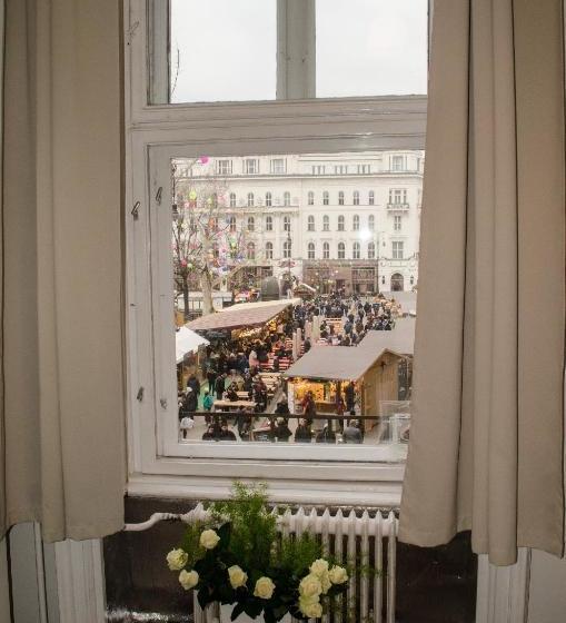 بنسيون Elisa S Guesthouse