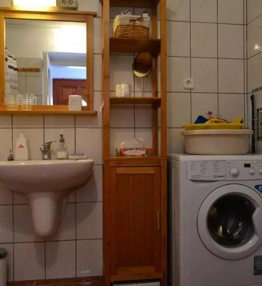 ペンション Farkaskő Vendégház