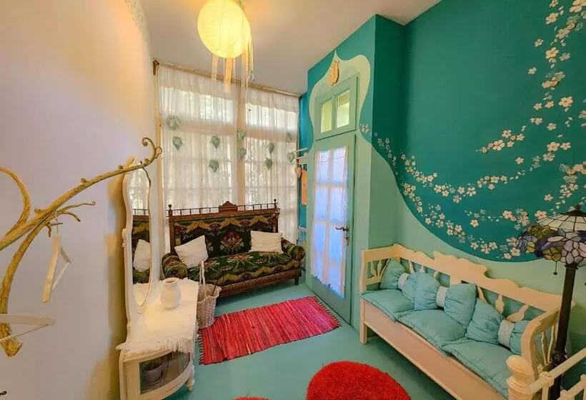 پانسیون Fehér Tulipán Apartman