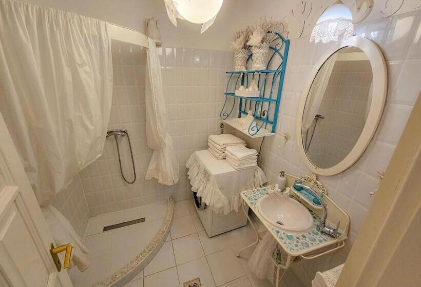 ペンション Fehér Tulipán Apartman