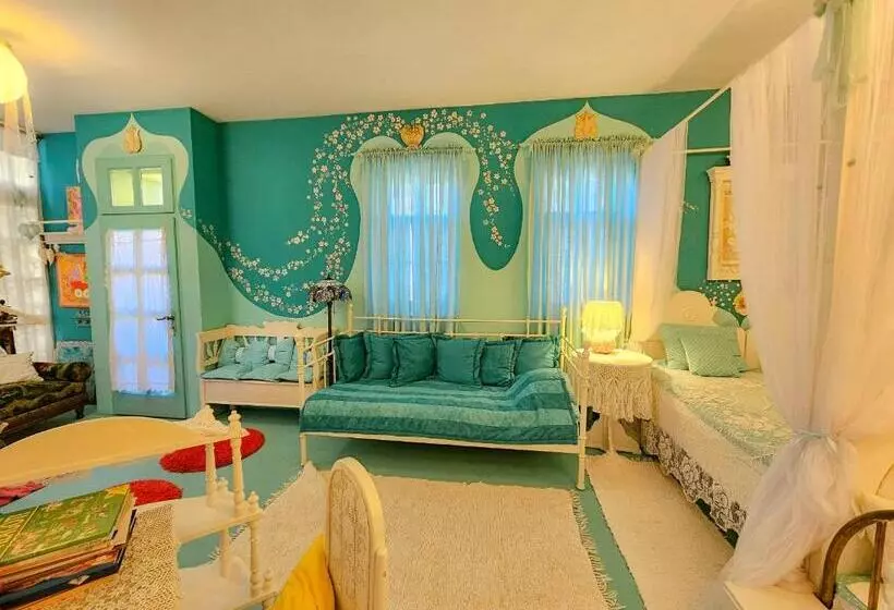 پانسیون Fehér Tulipán Apartman