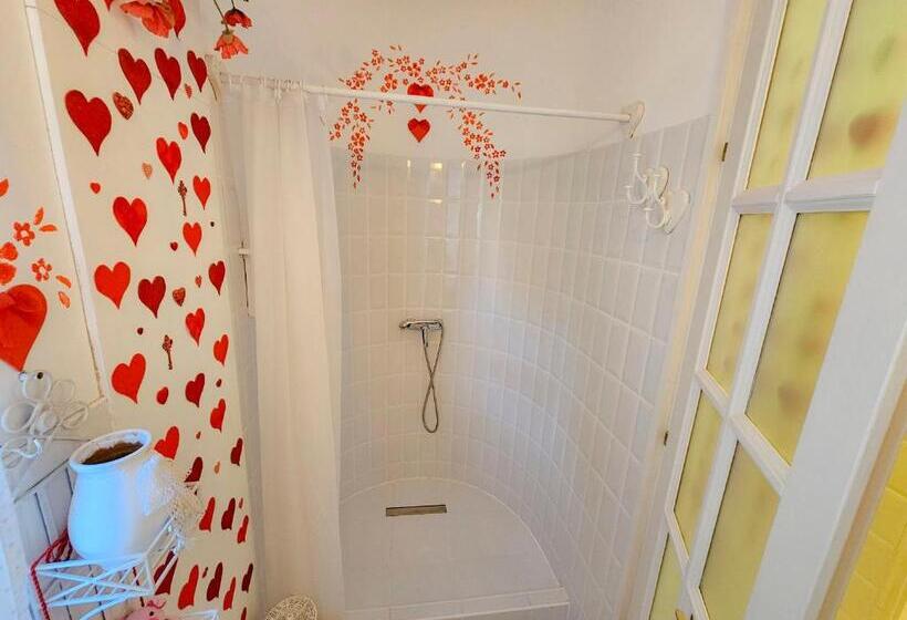 ペンション Fehér Tulipán Apartman