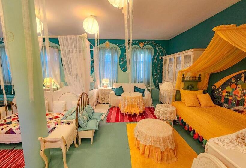 ペンション Fehér Tulipán Apartman