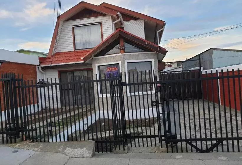 Majatalo La Casa Guesthouse